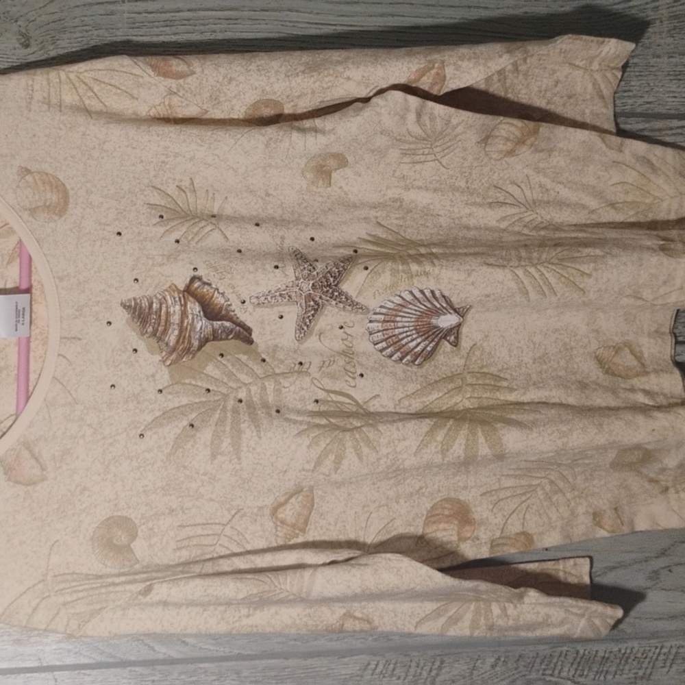 Casual Cream Seashell Print Top